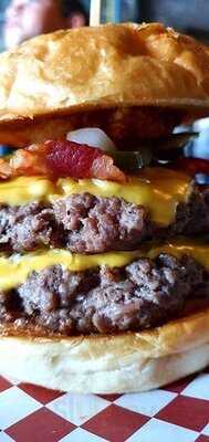 จิมส์ เบอร์เกอร์ & เบียร์