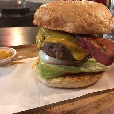 จิมส์ เบอร์เกอร์ & เบียร์