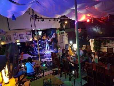 ชะอำ ผับ