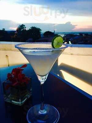 Sunset Lounge Rooftop Bar Pattaya