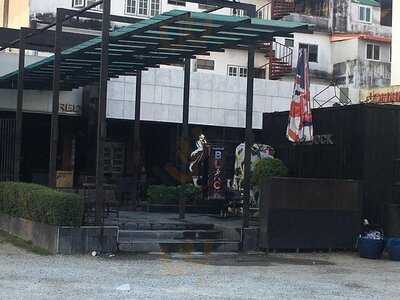 ร้านอาหาร เบอร์ด็อกผับ