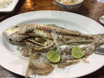 ร้านอาหาร บ้านมณีซีฟู้ด