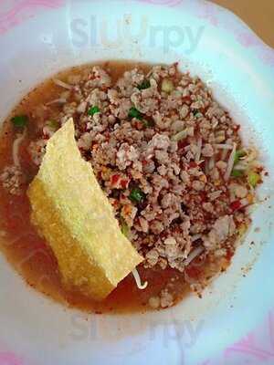 ก๋วยเตี๋ยวดู๋ดี๋ (เจ๊อุ๊)