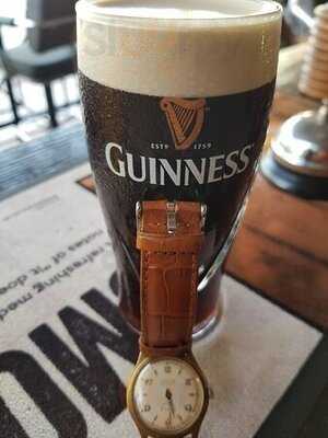 Khao Noi Sports Bar And Restaurant