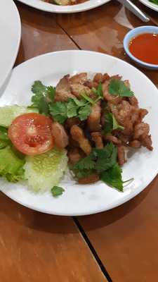 ร้านน้าติ