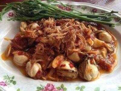 สโมสรเรือนสักประดู่