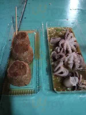 ร้านอาหาร สายธาร