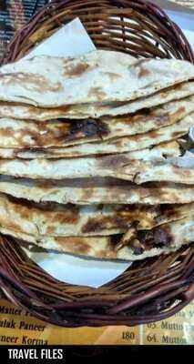 Kohinoor Indian Restaurant