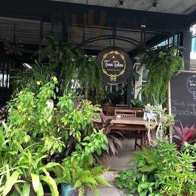 ทรี เทลส์ คาเฟ่