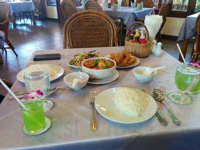 ห้องอาหาร บ้านน้ำเมา