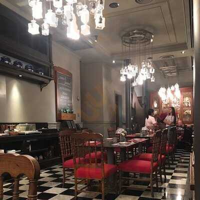 ร้านอาหาร เลเฟรม พัทยา