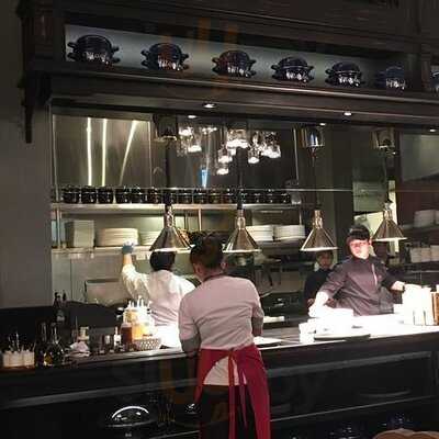 ร้านอาหาร เลเฟรม พัทยา