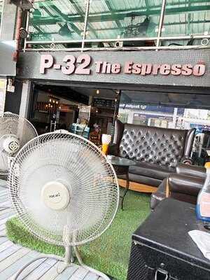 P32 Expresso Bar