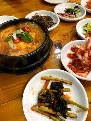 ห้องอาหาร เกาหลีโคเรียน่า