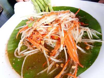 สามมุกคาเฟ่ บาย จีรัง