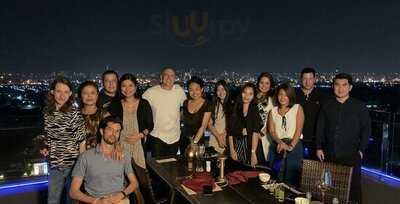 Pineapple Cafe And Grill