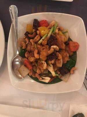 ไซแอมมิส คุยซีน เรสเตอรองท์