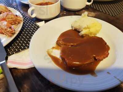 Samis International Restaurant