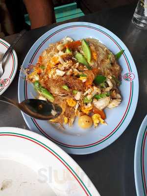 ร้านอาหาร คุณจ้อนริมอ่าง