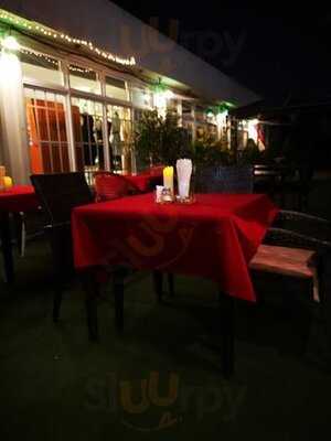 นันดาส์ คาเฟ่