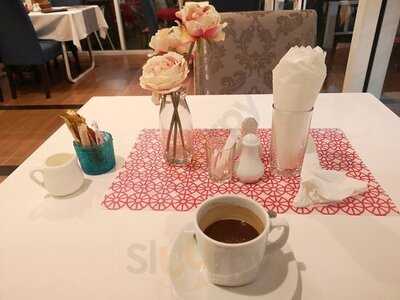 นันดาส์ คาเฟ่