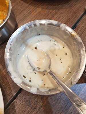 ซาลาส เอ็กเพลส