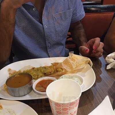 ซาลาส เอ็กเพลส