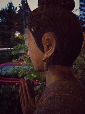 Somsakdi's Resturant