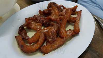 ส้มตำปูม้าป้าประไพ