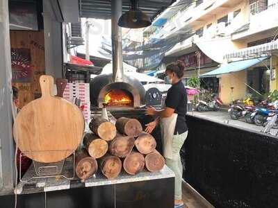 Beni’s Food Pattaya Tai