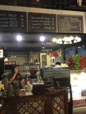 Angel Cafe ａｎｄ Bar