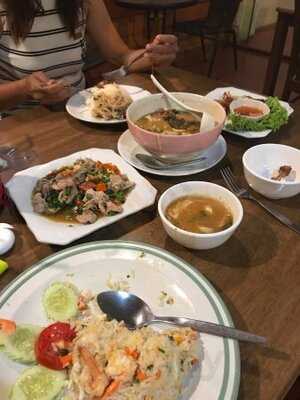 ล้านเรื่องอร่อย