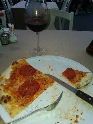 ไวน์ เลิฟเวอร์ส