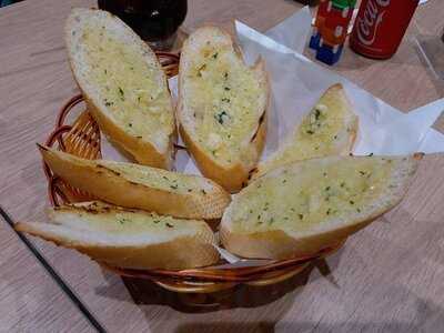 Cafe 35 - Central Marina