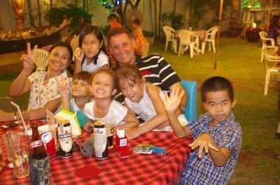 Oscar's Pub And Restaurant