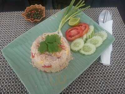 Grottino's Swiss Restaurant & Bakery