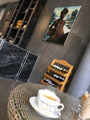 Gallery 228 Lifestore