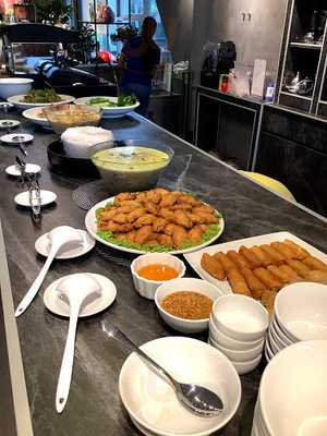 Gallery 228 Lifestore