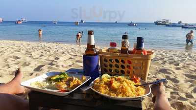 Two Phum Puy Restaurant