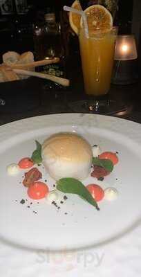 ร้านอาหาร Urbani Truffle Bar