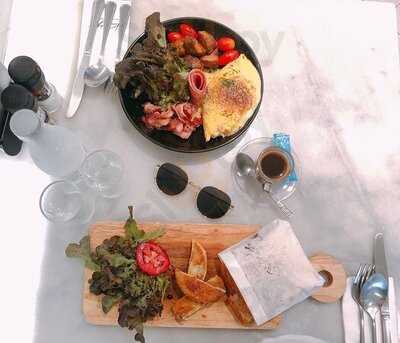 Kay's Boutique Breakfast