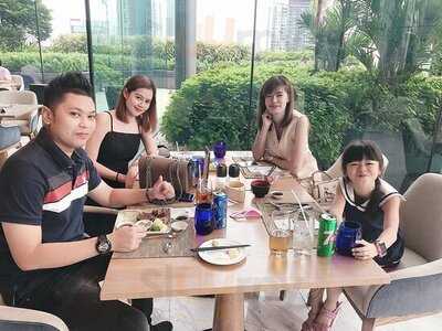 The Oasis - All Day Dining