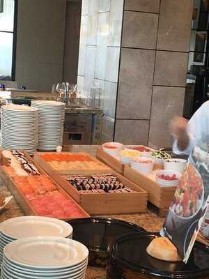 The Oasis - All Day Dining