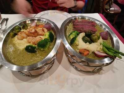 Le Boeuf, The Steak & Fries Bistro