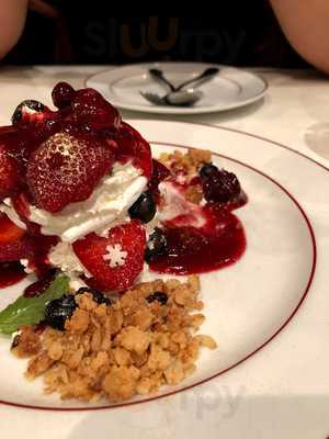 Le Boeuf, The Steak & Fries Bistro