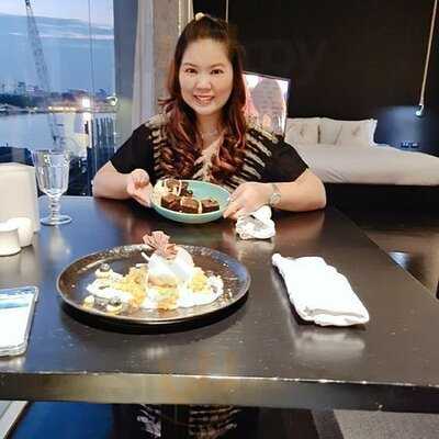 ศาลารัตนโกสินทร์ อีทเทอรี่ แอนด์ บาร์