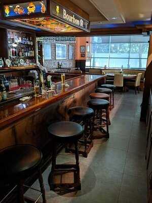 Bourbon Street Restaurant & Oyster Bar