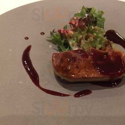 Fireplace Grill And Bar