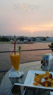 อีเกิ้ล เนสท์