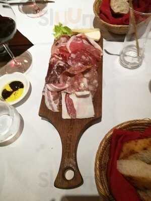 Lenzi Tuscan Kitchen